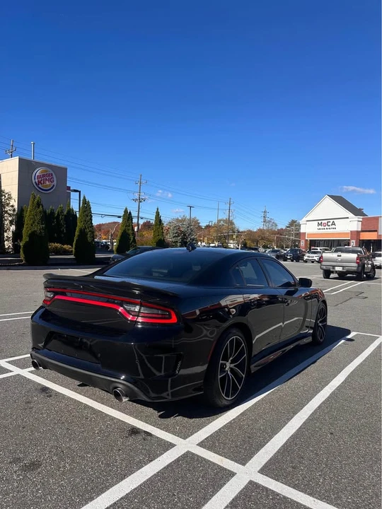 2016 Dodge Charger SRT & 392 7th Gen - Image 4 of 10
