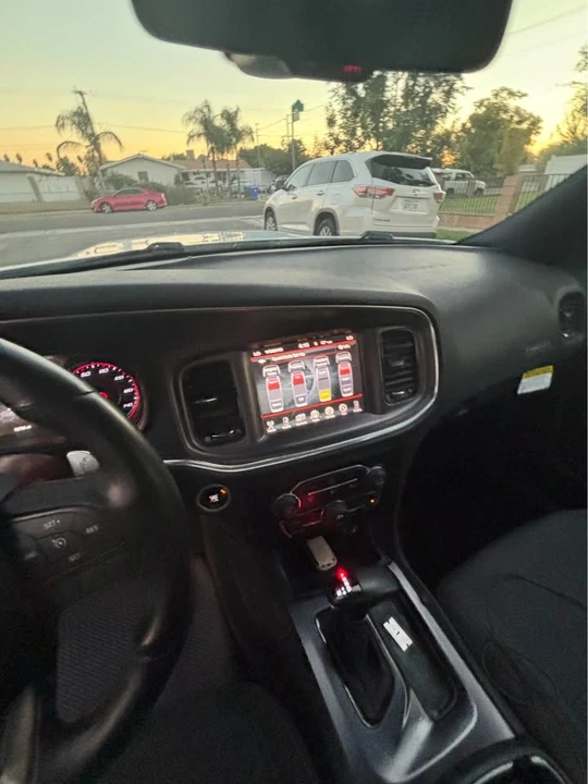 2016 Dodge Charger 7th Gen - Image 8 of 19