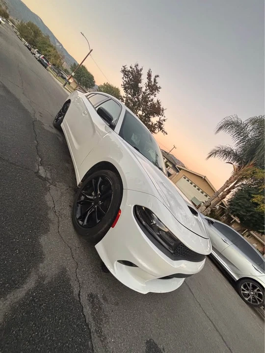 2016 Dodge Charger 7th Gen - Image 12 of 19