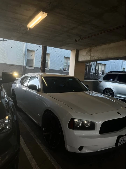2016 Dodge Charger 7th Gen - Image 3 of 3