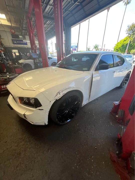 2016 Dodge Charger 7th Gen - Image 2 of 3