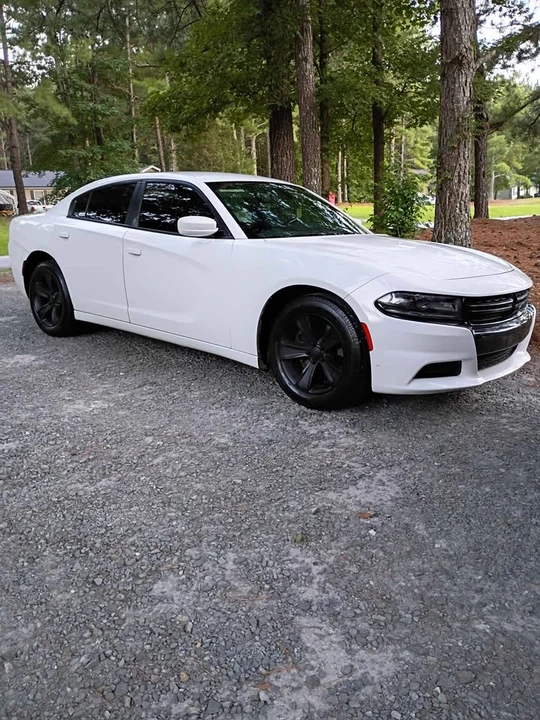 2016 Dodge Charger 7th Gen - Image 2 of 7