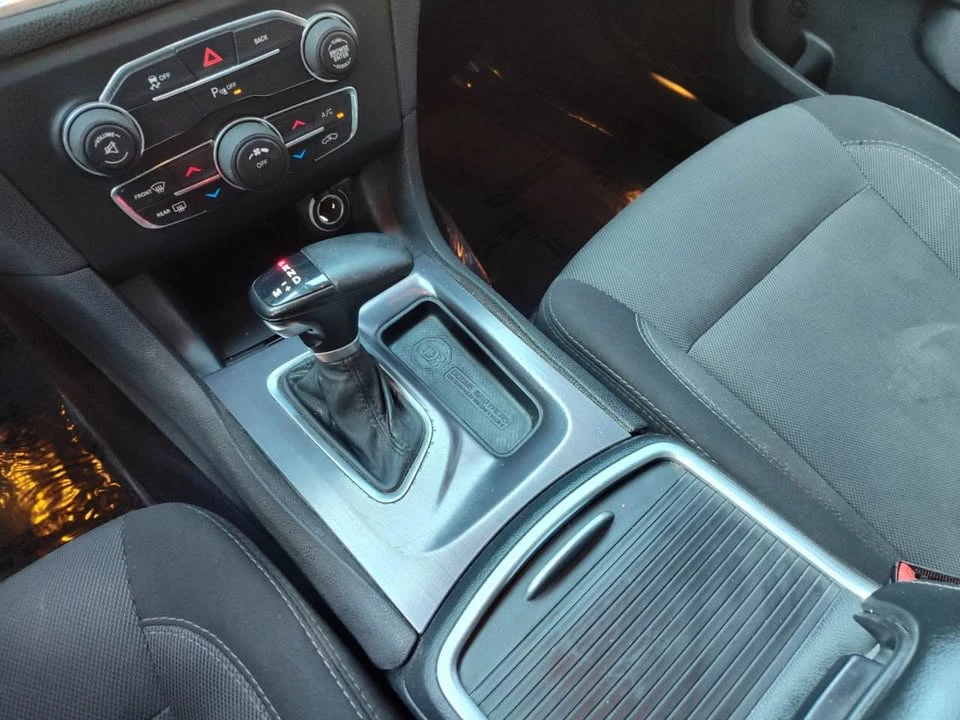 2016 Dodge Charger 7th Gen - Image 9 of 11