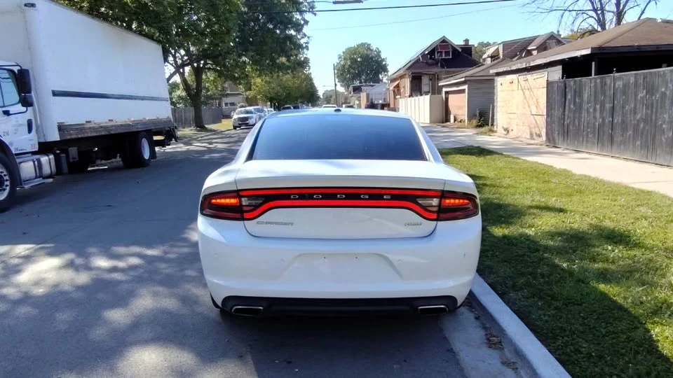 2016 Dodge Charger 7th Gen - Image 4 of 11