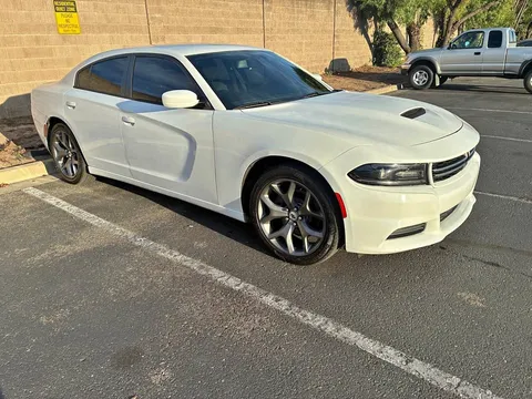 2016 Dodge Charger Sedan 4D