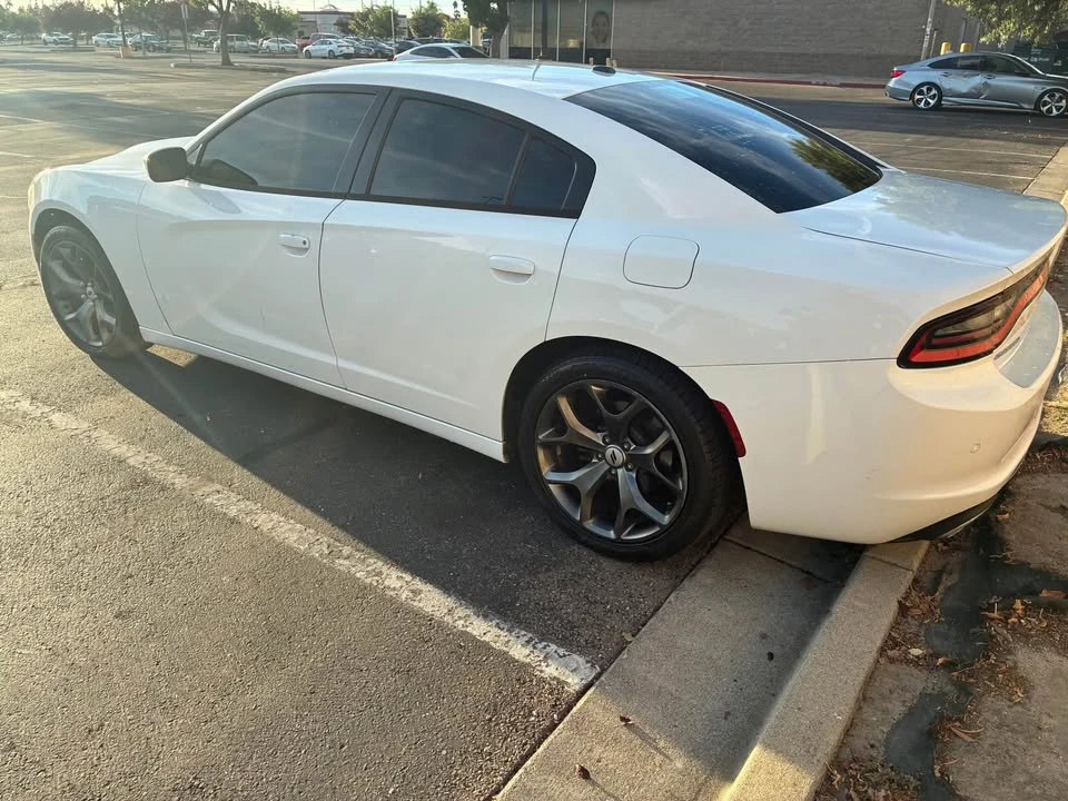 2016 Dodge Charger 7th Gen - Image 2 of 5
