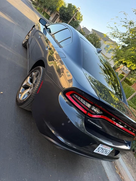 2016 Dodge Charger 7th Gen - Image 2 of 9