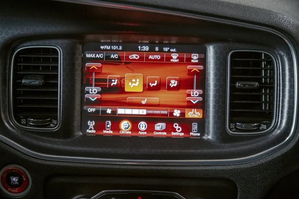2016 Dodge Charger 7th Gen - Image 18 of 19