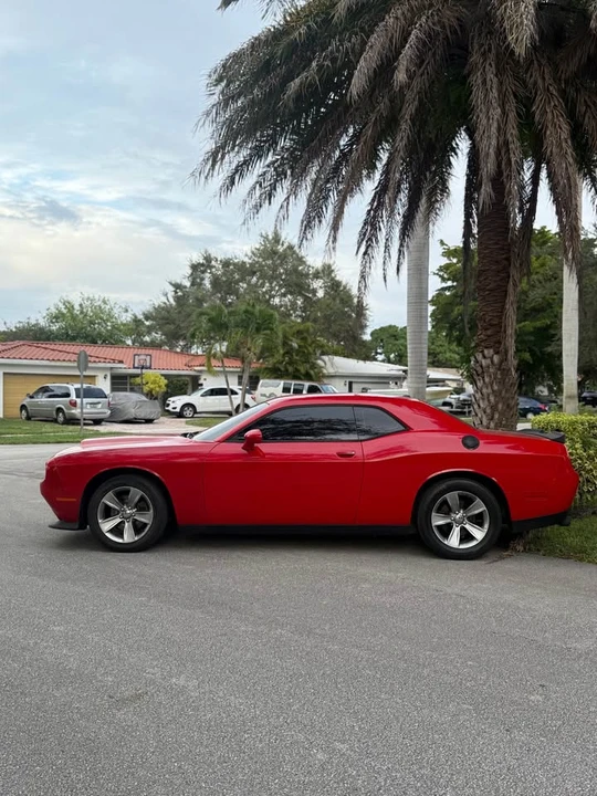 2016 Dodge Challenger 3rd Gen - Image 2 of 7
