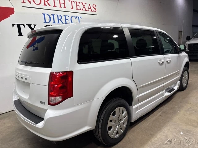 2016 Dodge Caravan - Image 7 of 21