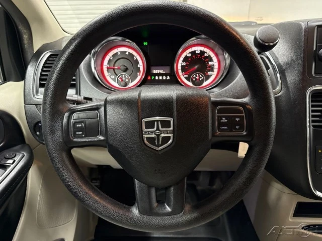2016 Dodge Caravan - Image 17 of 21