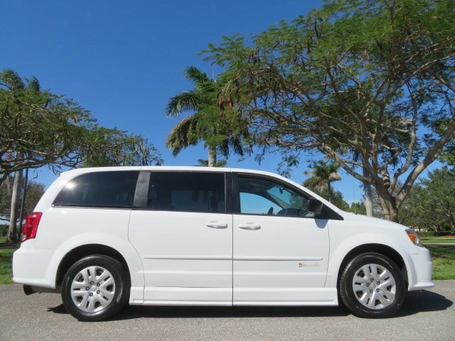 2016 Dodge Caravan - Image 5 of 12