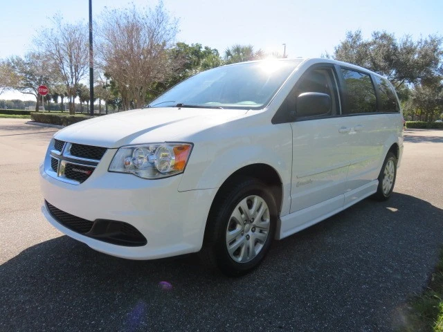 2016 Dodge Caravan - Image 10 of 12