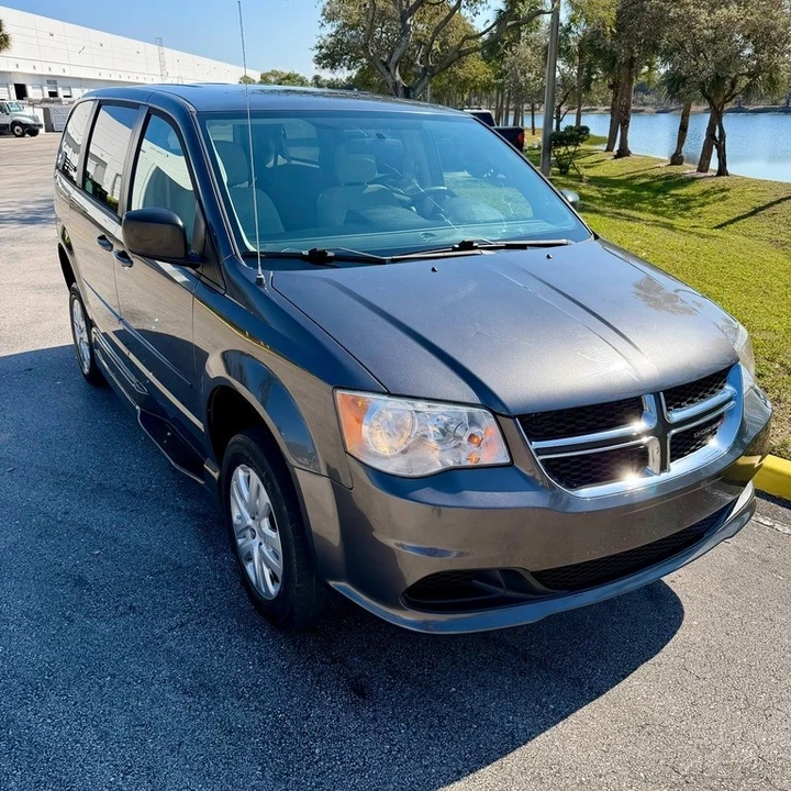 2016 Dodge Caravan - Image 7 of 21