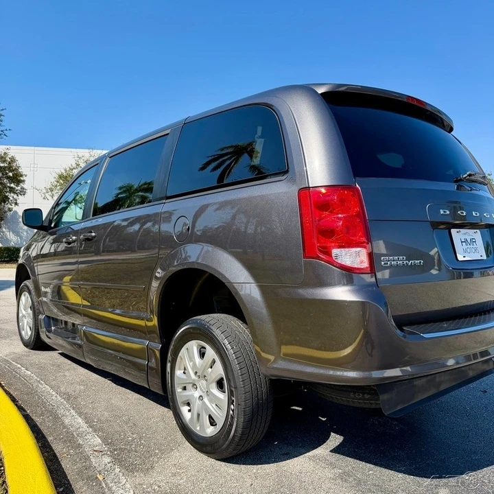 2016 Dodge Caravan - Image 15 of 21