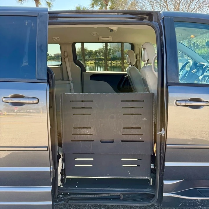 2016 Dodge Caravan - Image 21 of 21
