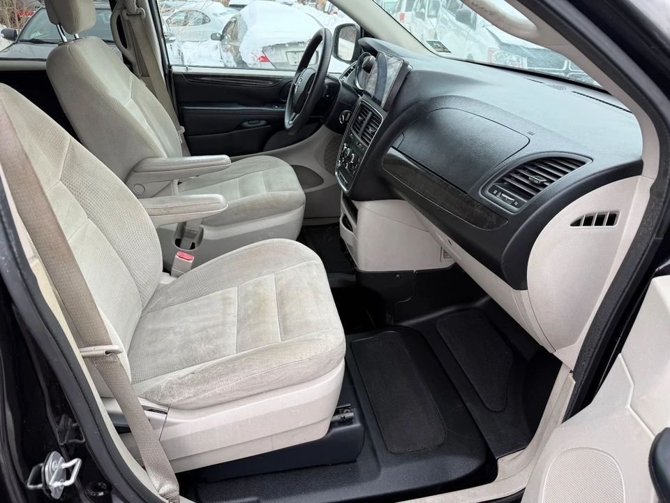 2016 Dodge Caravan - Image 11 of 20