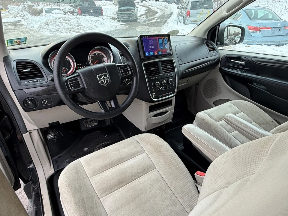 2016 Dodge Caravan - Image 7 of 20