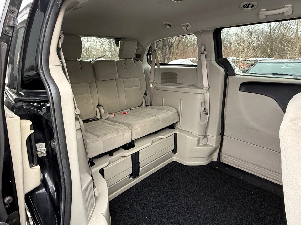 2016 Dodge Caravan - Image 16 of 20