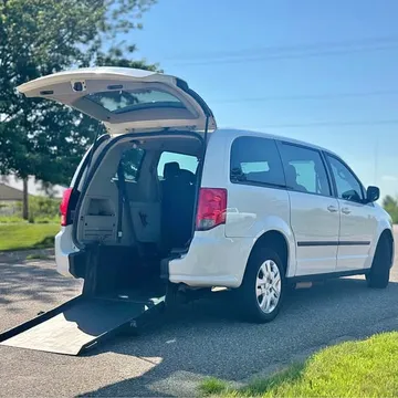 2016 Dodge Grand Caravan Passenger AVP Minivan 4D