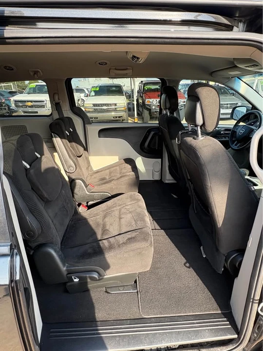2016 Dodge Caravan - Image 12 of 16
