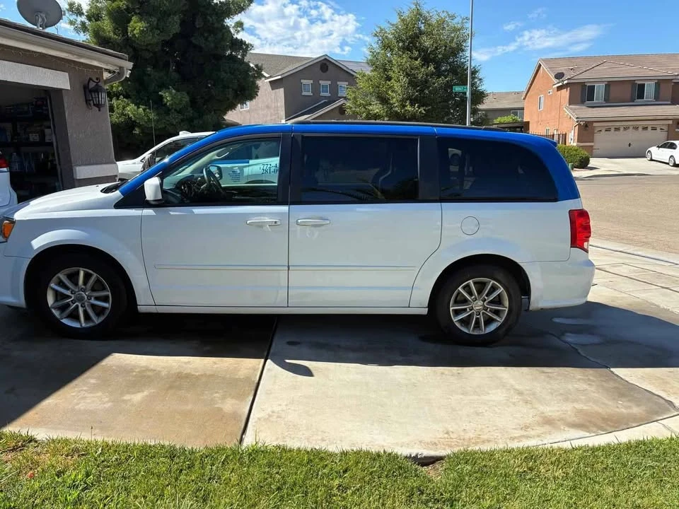 2016 Dodge Caravan - Image 3 of 7