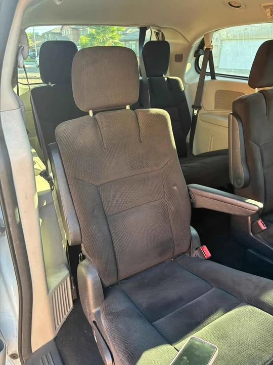 2016 Dodge Caravan - Image 7 of 7