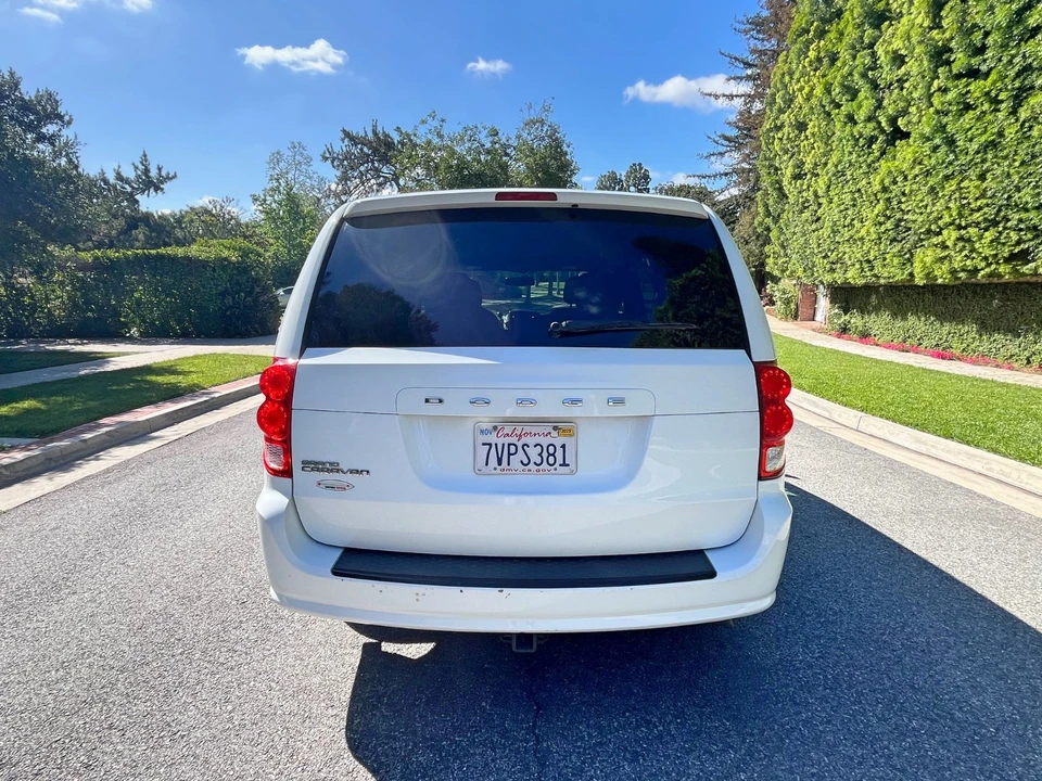2016 Dodge Caravan - Image 3 of 19