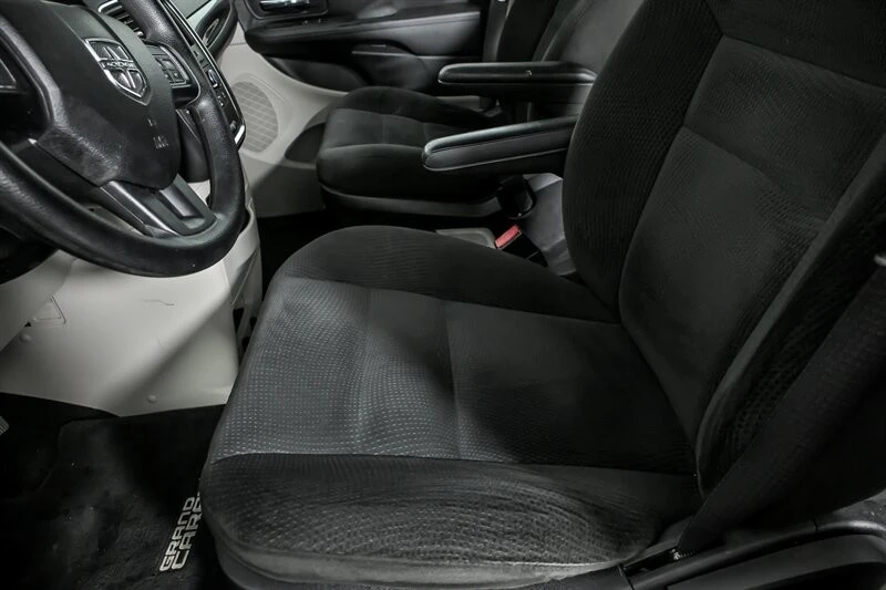 2016 Dodge Caravan - Image 17 of 21
