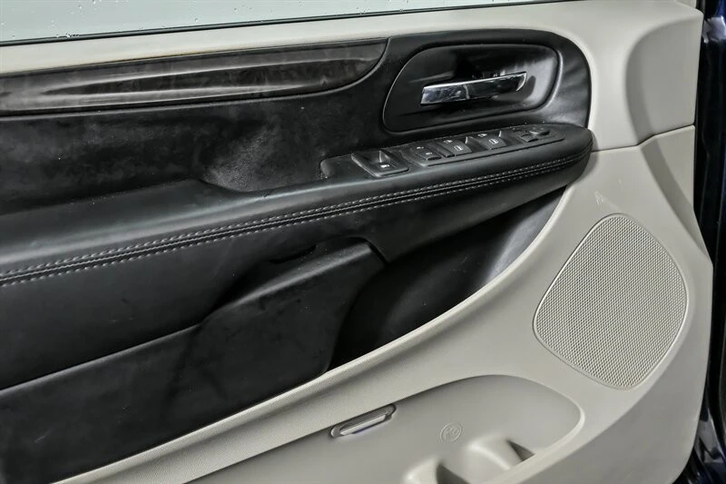 2016 Dodge Caravan - Image 15 of 21