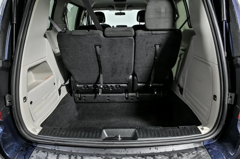 2016 Dodge Caravan - Image 13 of 21