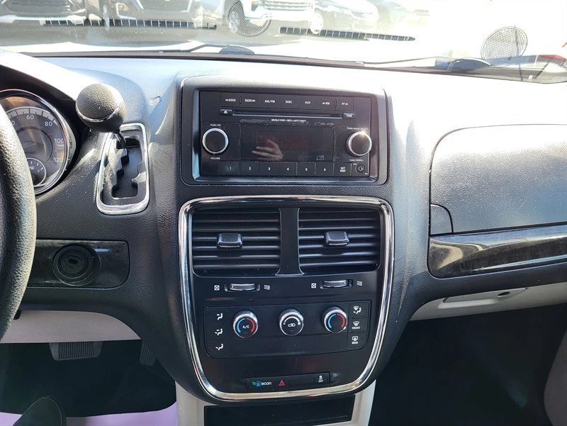 2016 Dodge Caravan - Image 13 of 13
