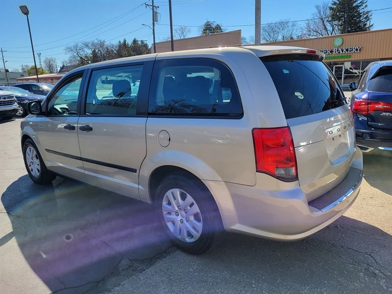2016 Dodge Caravan - Image 5 of 13