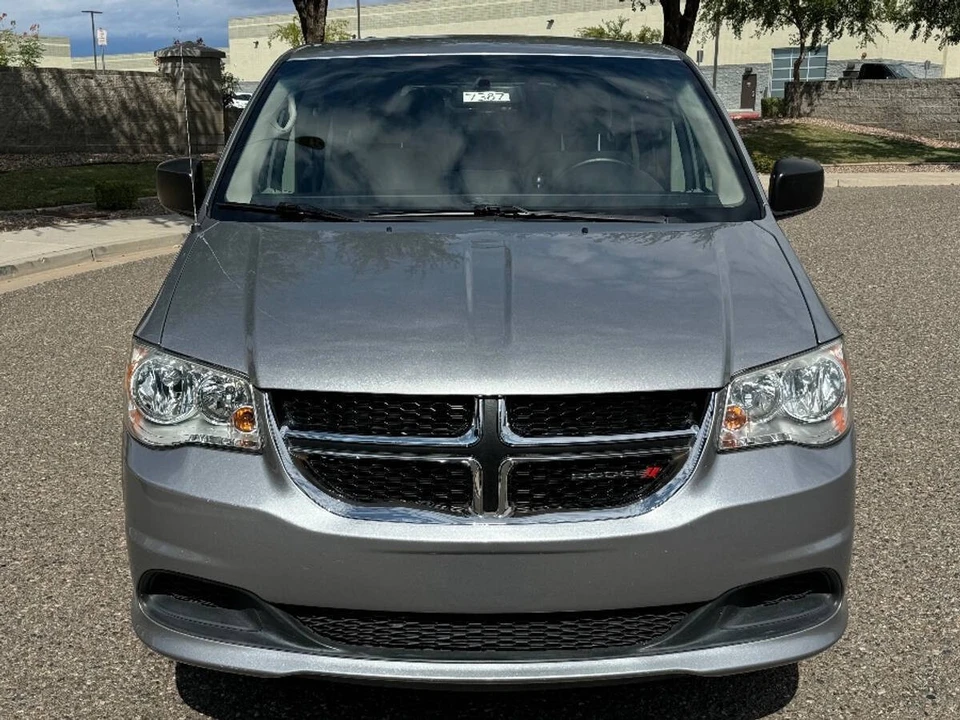 2016 Dodge Caravan - Image 11 of 16