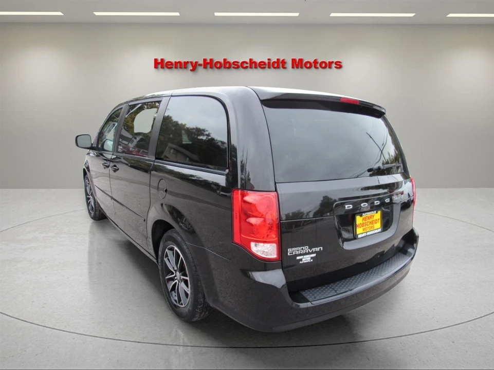 2016 Dodge Caravan - Image 9 of 12