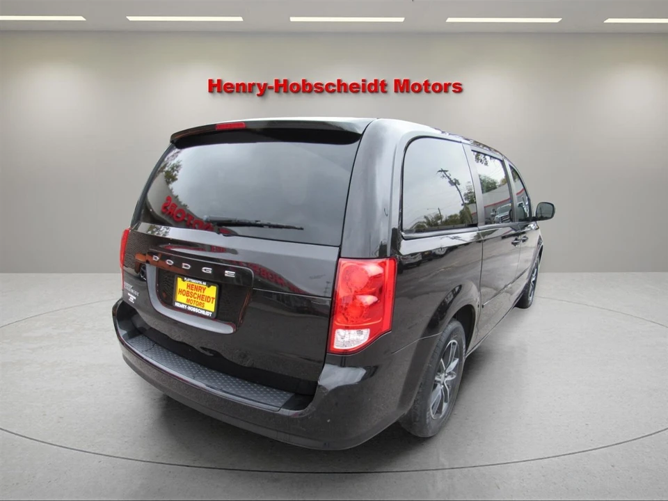 2016 Dodge Caravan - Image 10 of 12