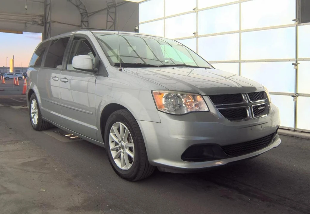 2016 Dodge Caravan - Image 6 of 12