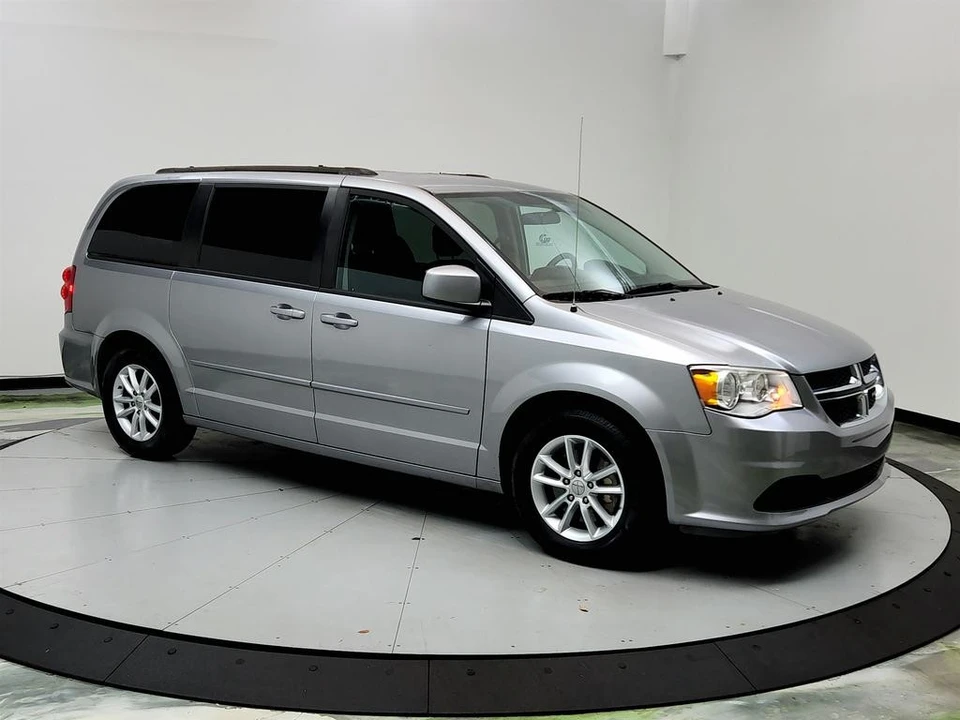 2016 Dodge Caravan - Image 3 of 12