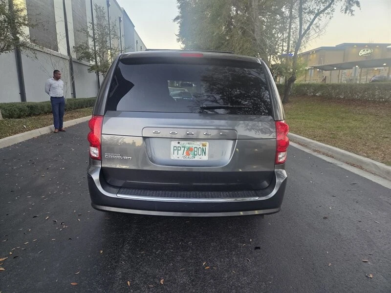 2016 Dodge Caravan - Image 8 of 16