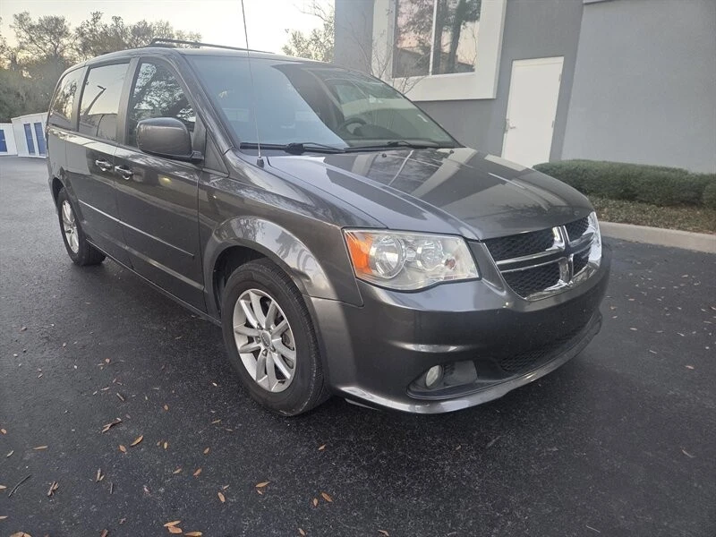 2016 Dodge Caravan - Image 2 of 16