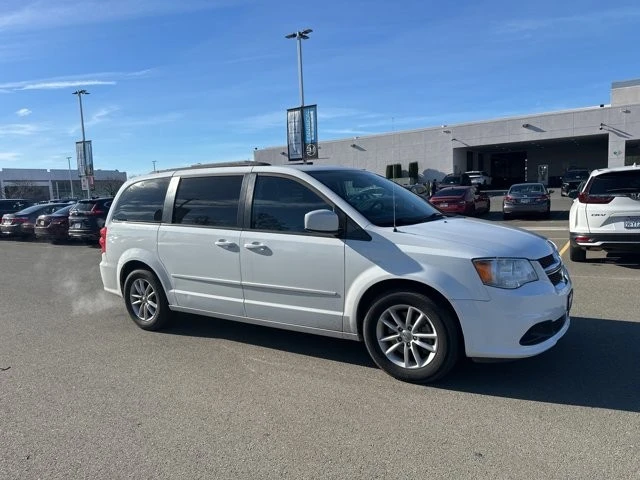 2016 Dodge Caravan - Image 2 of 5