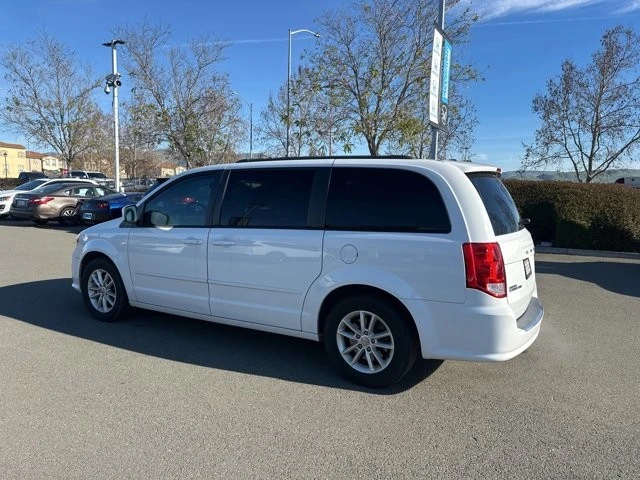 2016 Dodge Caravan - Image 4 of 5