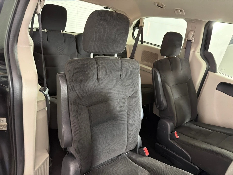 2016 Dodge Caravan - Image 21 of 21