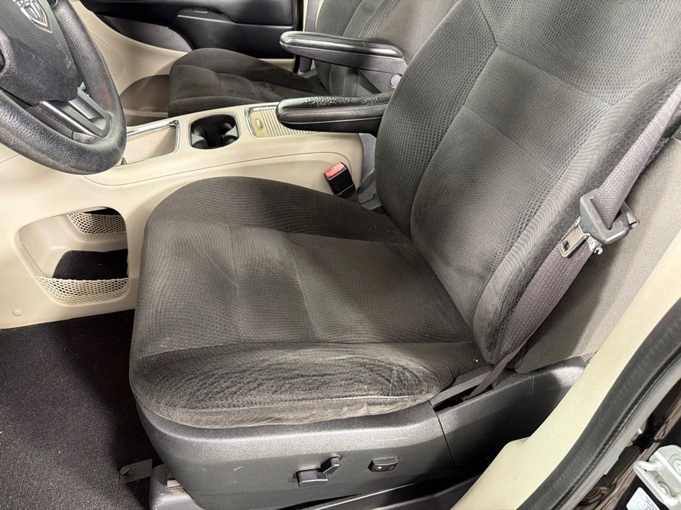 2016 Dodge Caravan - Image 11 of 21