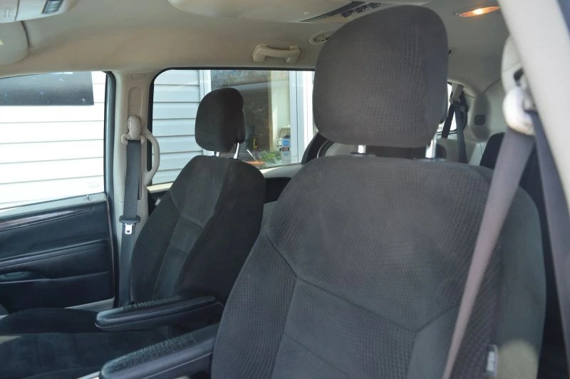 2016 Dodge Caravan - Image 12 of 12