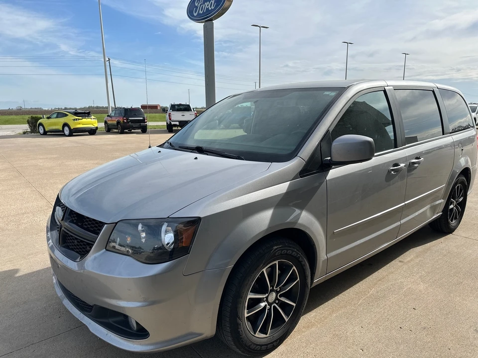 2016 Dodge Caravan - Image 5 of 12
