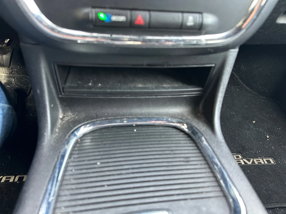 2016 Dodge Caravan - Image 17 of 21