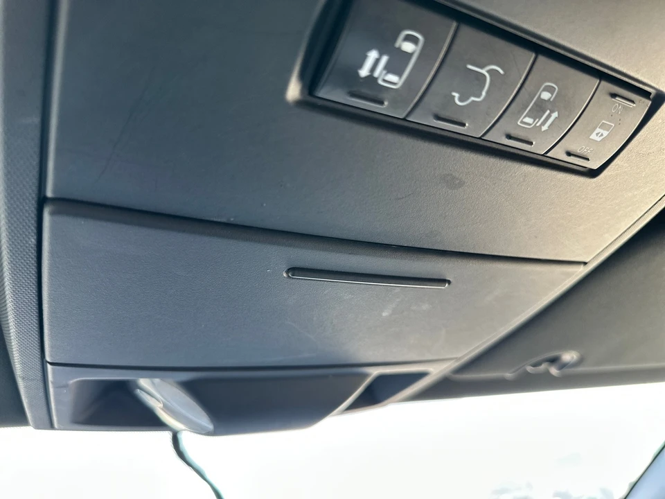 2016 Dodge Caravan - Image 20 of 21