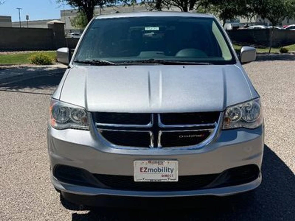 2016 Dodge Caravan - Image 10 of 15