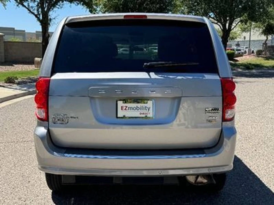 2016 Dodge Caravan - Image 14 of 15
